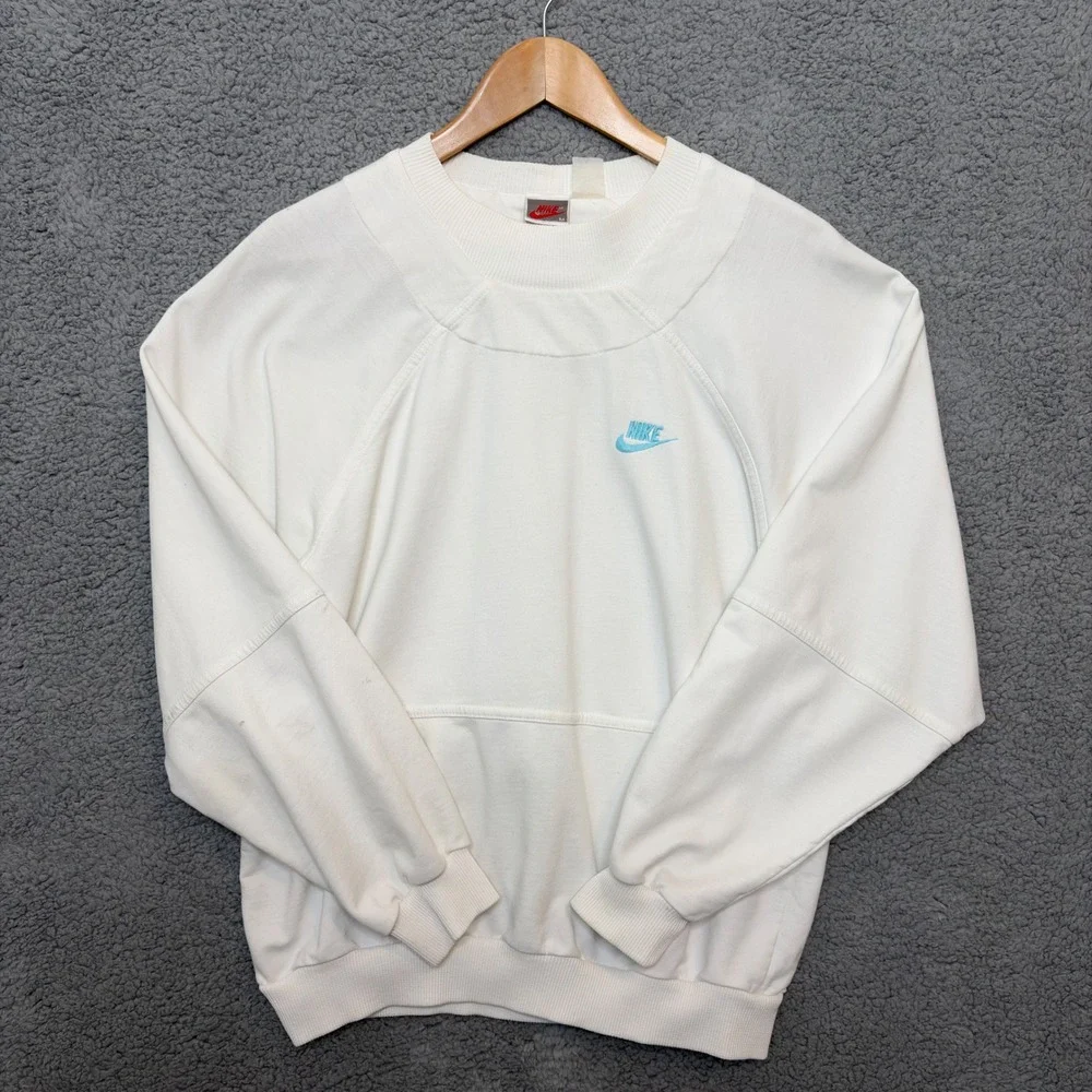 VTG Nike Sweatshirt Women M‎ White Embroidered Swoosh Logo Crewneck Pullover 90s